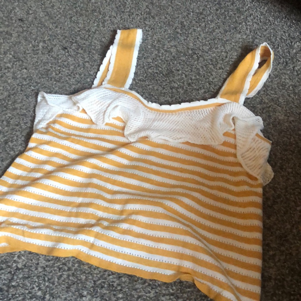 Bcbg cute tank with ruffle
